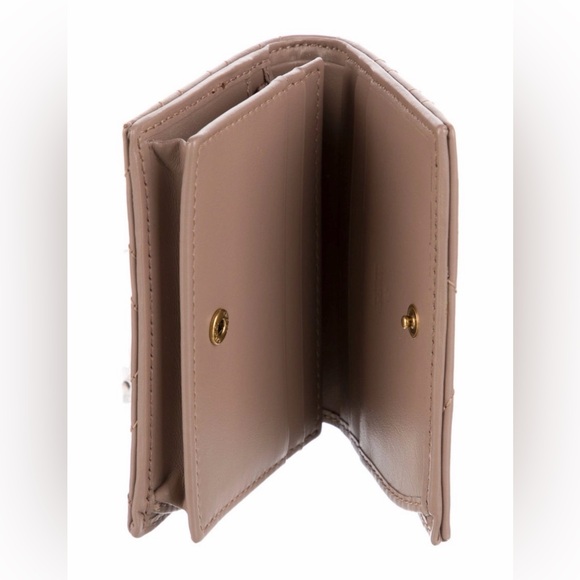 GUCCI- Beige Marmont Double G Logo Wallet - NWT all inclusion 💝 - Picture 3 of 6